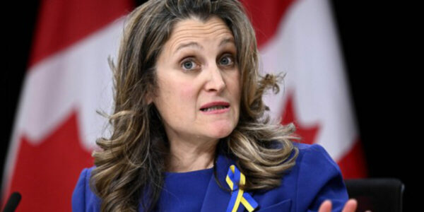 Chrystia Freeland reportedly spends thousands on limos, taxis in GTA