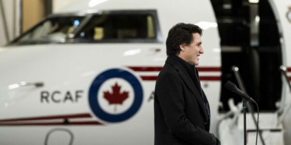 Second plane sent to bring Trudeau home from luxury Jamaica vacation after breakdown