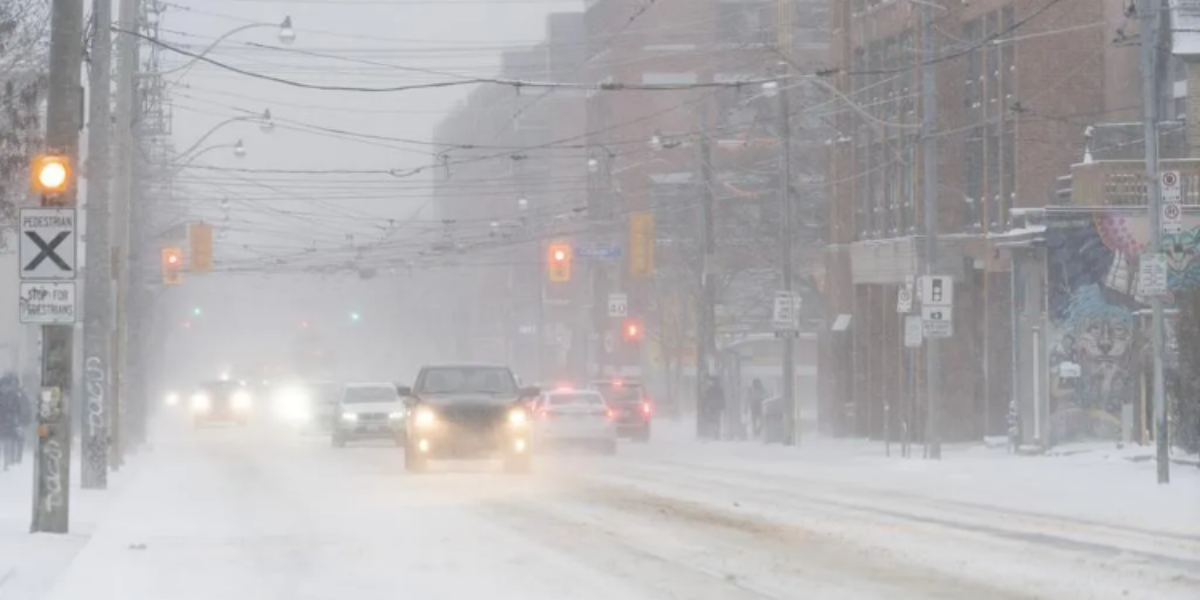 Temperatures set to plummet across GTA, snow operations on high alert