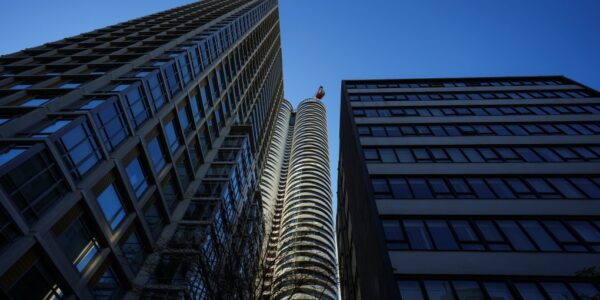 Canadian housing starts fell 10 per cent in January: CMHC