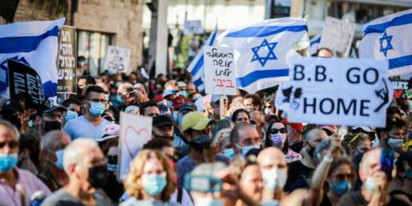 Large Antigovernment Protest Returns to Tel Aviv, as Criticism of Netanyahu Mounts