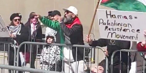 Toronto demonstrators urged to ‘live up to the example’ of Hamas