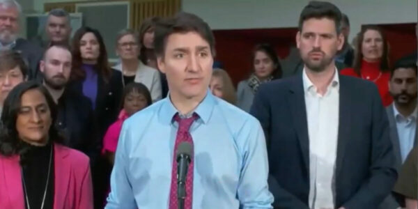 Poilievre joins carbon tax protest, condemns Liberal lies–Trudeau responds with rants about Alex Jones