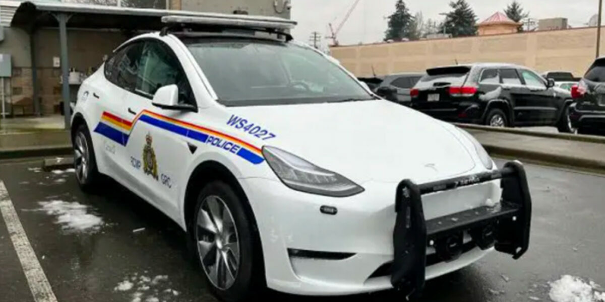 RCMP warns they can’t meet gov’s goal for all-electric fleet by 2030