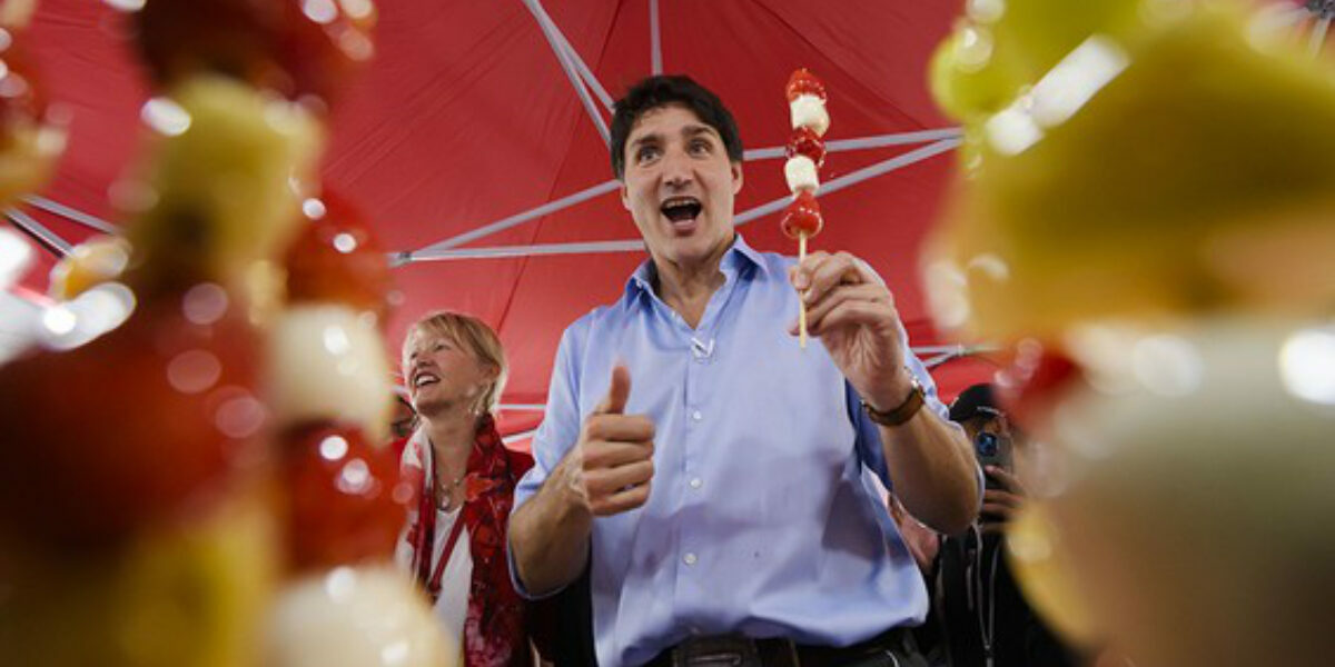 A dancing Prime Minister Justin Trudeau steals the show at Markham, Ont. street festival