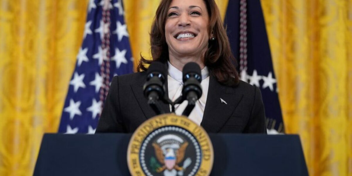 Trump once wrote a check to Kamala Harris … and she’s about to cash it