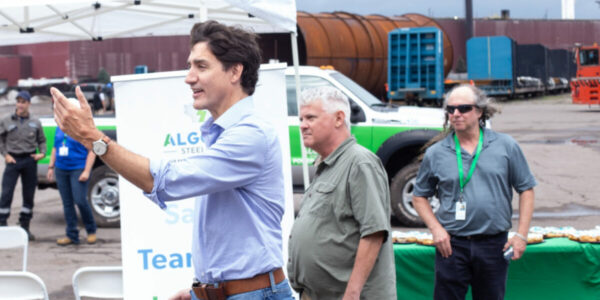 Trudeau, steel plant worker have heated exchange during Sault Ste. Marie visit