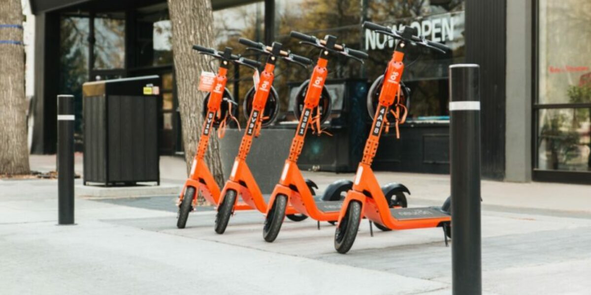 Majority of people say permits should be required for e-scooters, e-bikes: Nanos survey