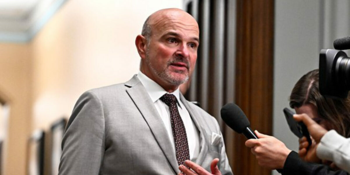 Randy Boissonnault stepping down from cabinet after shifting claims on Indigenous heritage