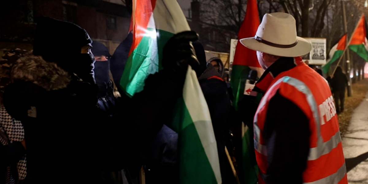 Police refuse to act as pro-Hamas protesters chant for genocide outside Ontario synagogue