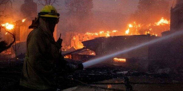 Live Updates: Day 2 of Pacific Palisades Wildfires Threaten Lives, Homes in Los Angeles