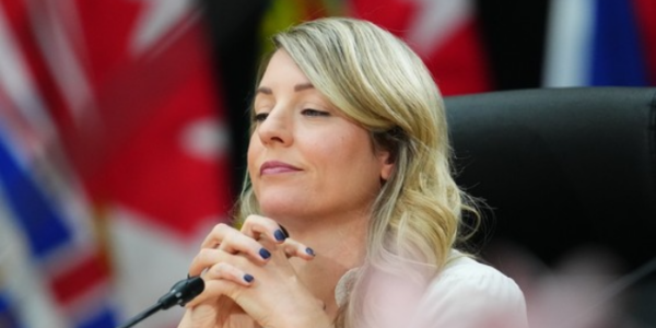 Joly won’t say if Liberals are open to renegotiating free trade deal over Trump’s tariff threats