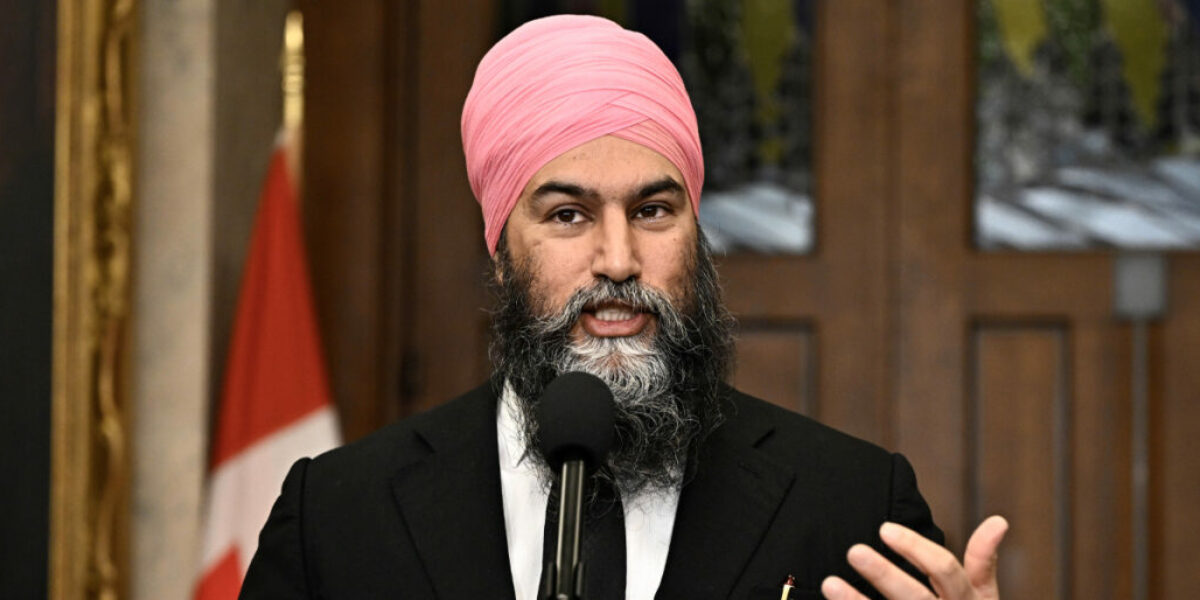 WATCH: Jagmeet Singh RENEWS support for lying Liberals