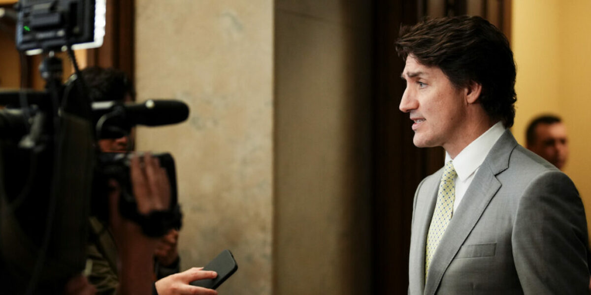 Feds promise pandemic-level relief for workers, businesses to combat Trump tariffs