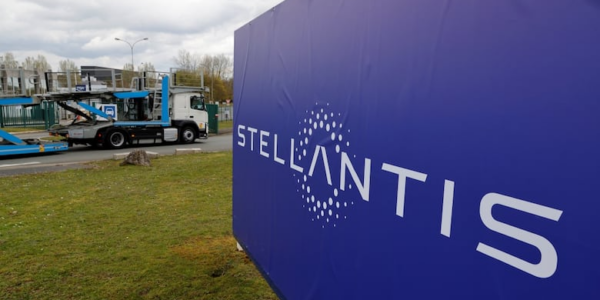 Stellantis pauses Jeep Compass builds at Ontario plant, putting EV priorities in jeopardy, experts say