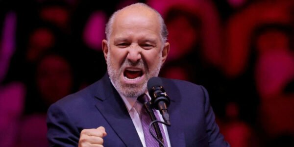 Trump may meet Canada, Mexico ‘in the middle’ on tariffs Wednesday: Lutnick