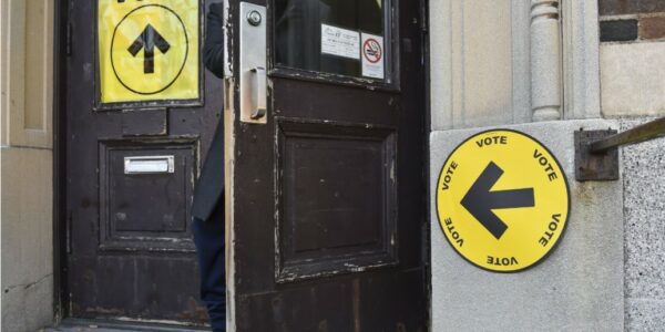 Elections Canada paying workers extra as advance polls open on Easter long weekend