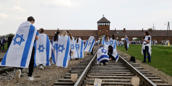 housands, including Holocaust survivors and freed Israeli hostages, march from Auschwitz to Birkenau
