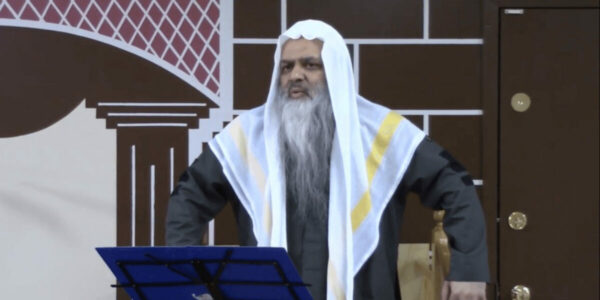 Islamic preacher glorifies children who die as martyrs