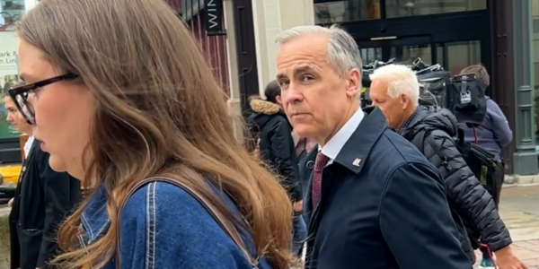 CAUGHT: Prime Minister Carney dodged questions!