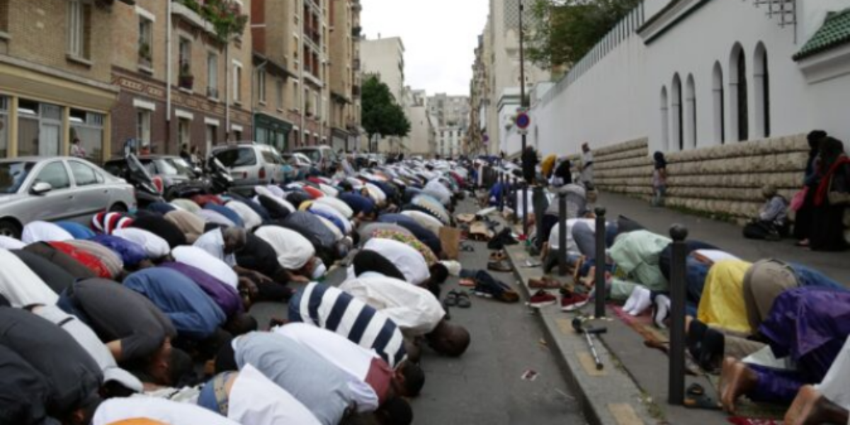 Fifth Column: Muslim Brotherhood Infiltrated European Institutions, Islamic Associations, Migrant Communities in Bid to Destroy West, French Gov’t Report Finds