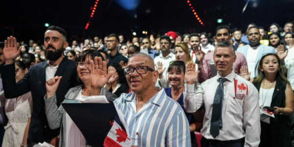 Liberals introduce ‘citizenship by descent’ legislation