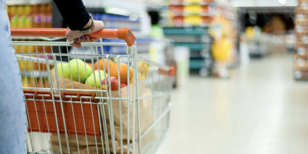 Canadians back local foods, but not for higher prices, study shows