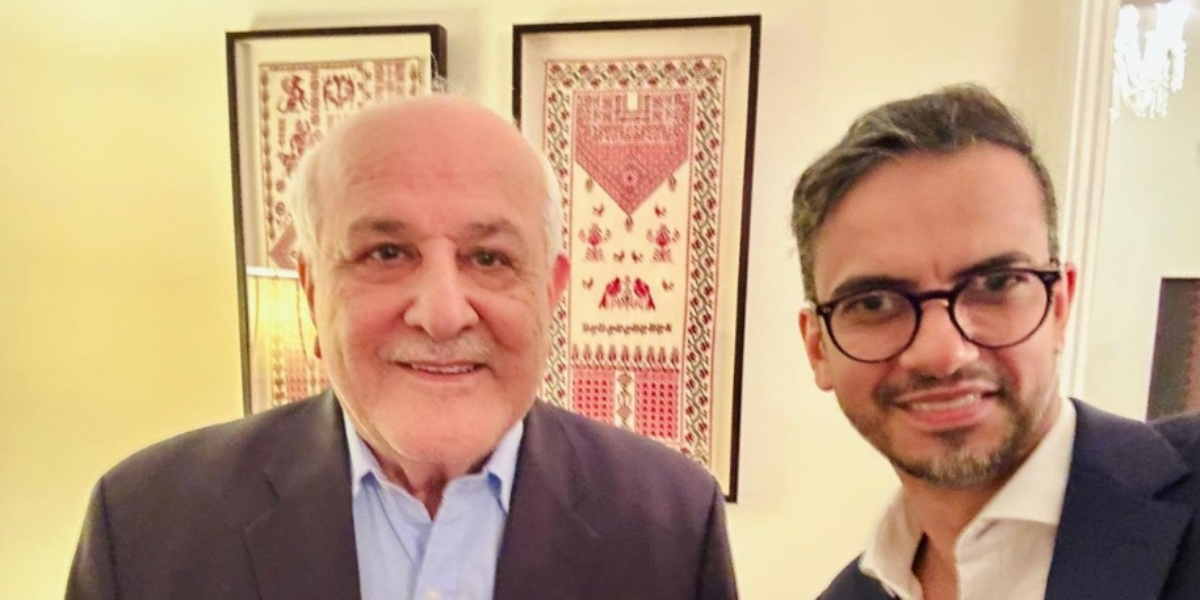 A Liberal MP posted his photo with a Palestinian official. A critical comment was removed