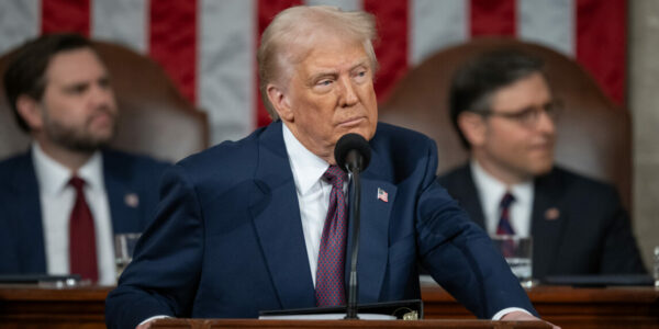 Poll says Canadians are fed up with Ottawa’s obsession over Trump