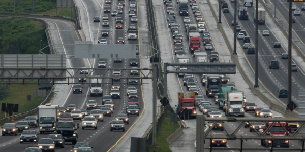 Toronto group calls for $15 congestion fee for vehicles entering downtown core