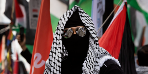 WARMINGTON: Anti-Israel crowd silent on public executions by Hamas