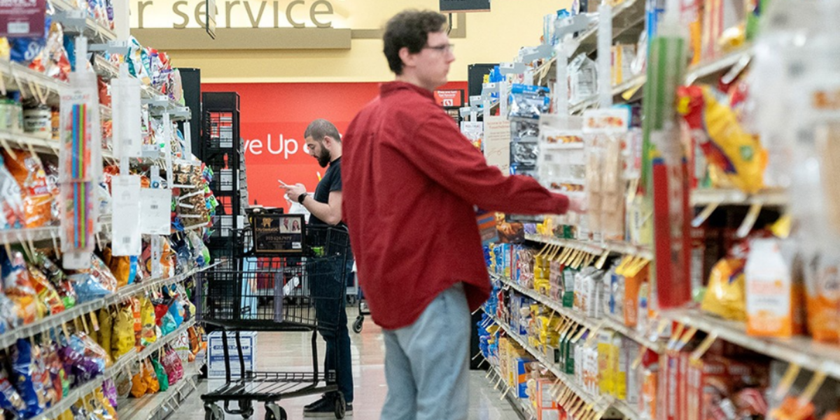 Majority of Canadians would pay more for groceries from Canada, even if U.S. products cost less: poll