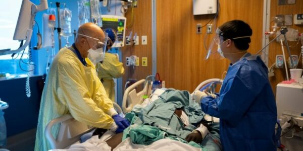 FIRST READING: Ottawa invites foreigners to share in Canada’s ‘public health care’