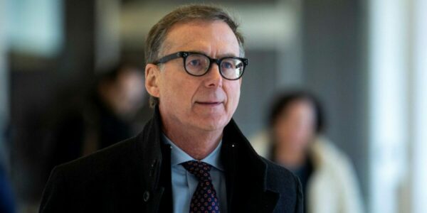 Canada faces recession risk over next 6 months, most financial leaders say