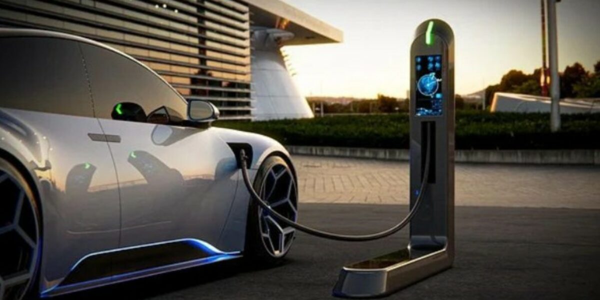 Innovations Transforming the EV Industry in 2025