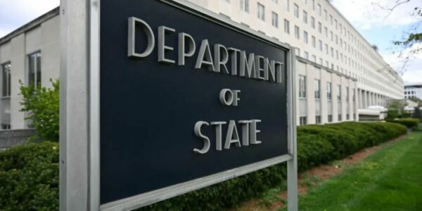 Trump Immigration Officials To Allow 17 Iranian Visa Holders In Lawsuit To Enter U.S.