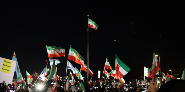 Iran’s ‘Lion and Sun’ flag raised in Richmond Hill after Toronto rejects it