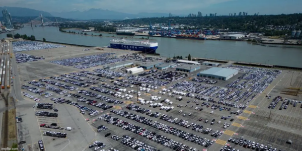 Poilievre proposes tariff-free Canada-U.S. auto pact to boost production