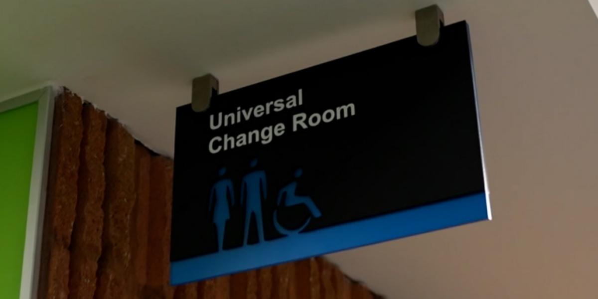 Why is a Pickering recreation centre FORCING patrons to use its “universal” changeroom?!