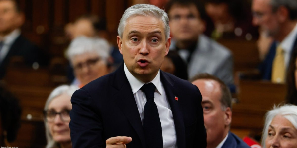Cut taxes and take big swing at boosting jobs and growth, small business group tells Ottawa