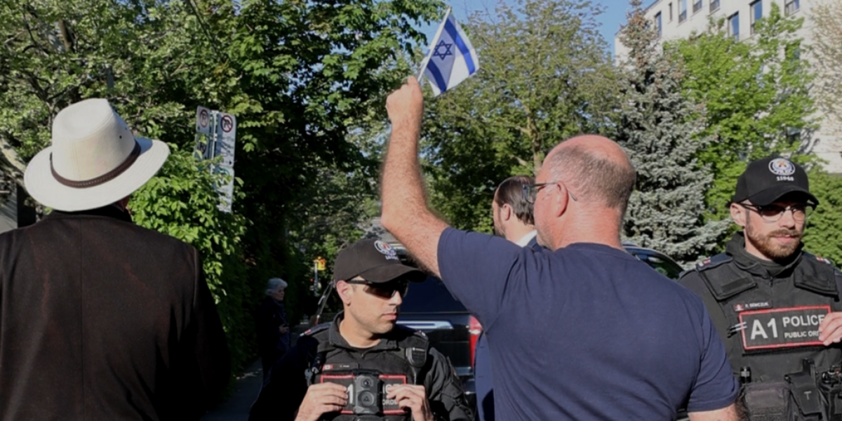 Mark Carney welcomed into a Toronto Jewish temple. Why?