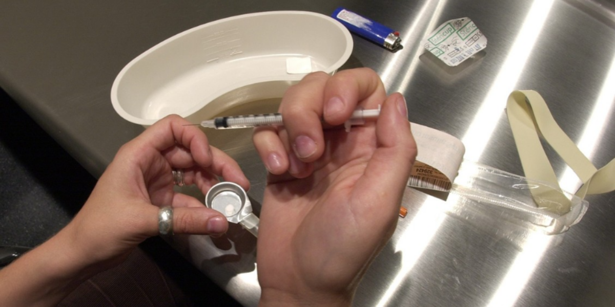 Canada allows minors into drug consumption sites, but would ban access to social media