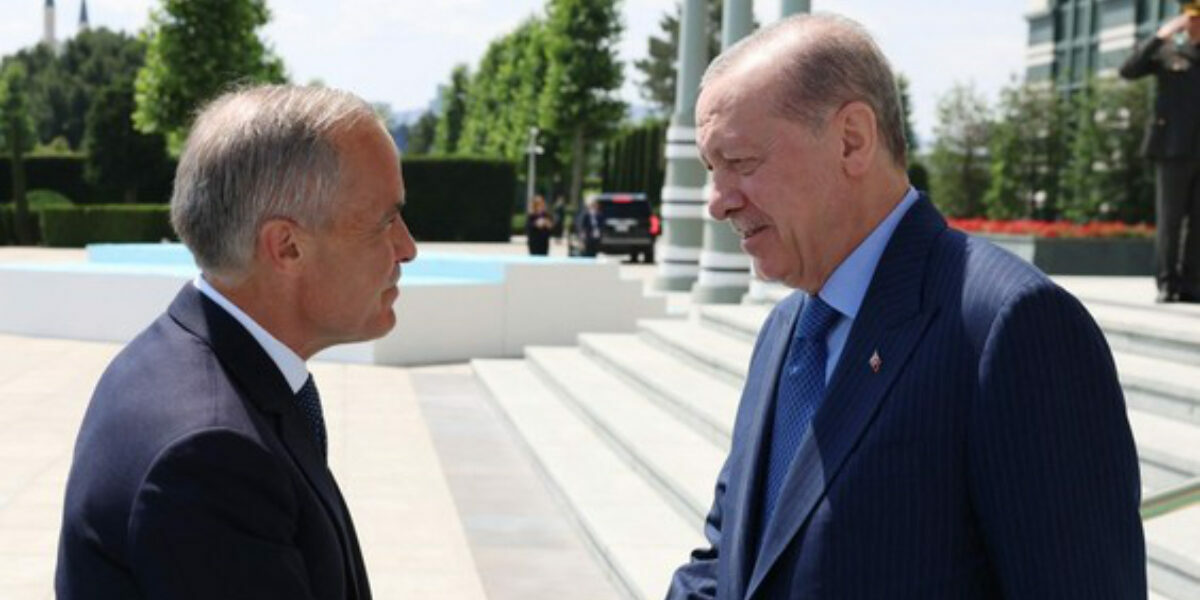 KINSELLA: Mark Carney unafraid to cozy up to dirty dictators