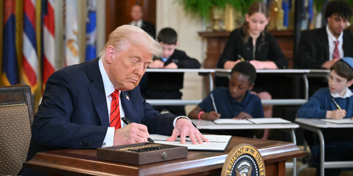 Trump signs order targeting ‘birth tourism’