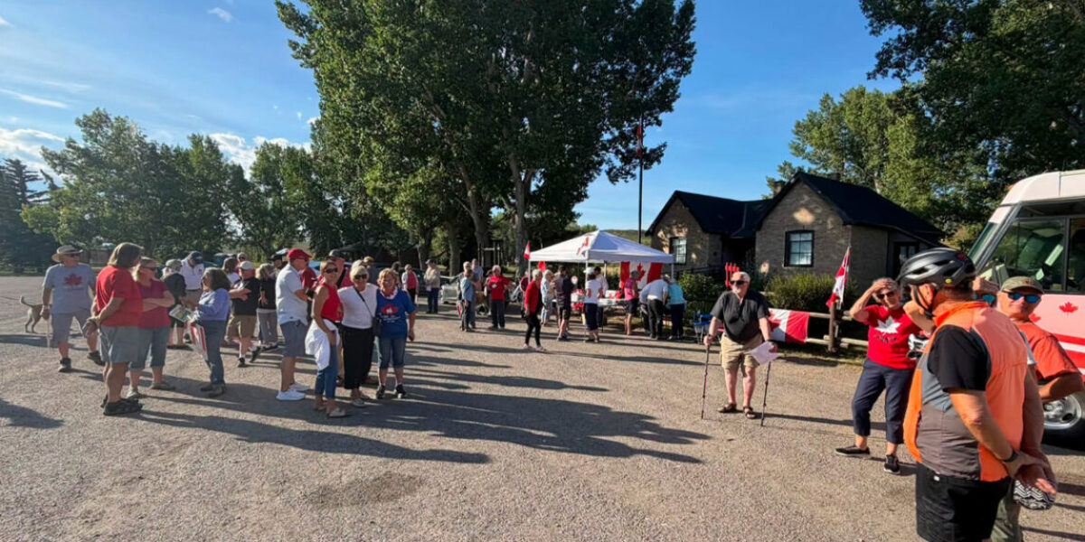 Alberta Fact Check: Dozens of attendees at federalist event inflated to hundreds by a local media outlet