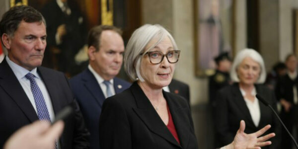 Liberals table omnibus bill with sweeping changes to major project reviews and labour laws