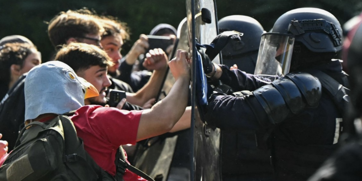 John Ivison: France is in flames and it’s a gift to the far right