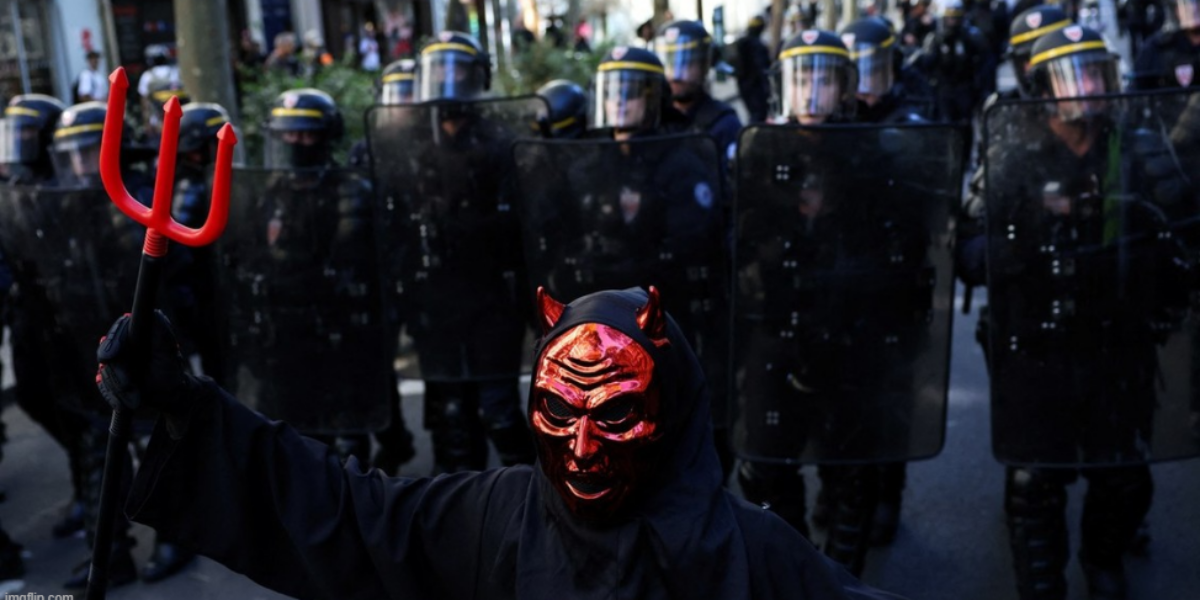 Michael Murphy: The students glorifying terrorists as they riot across France