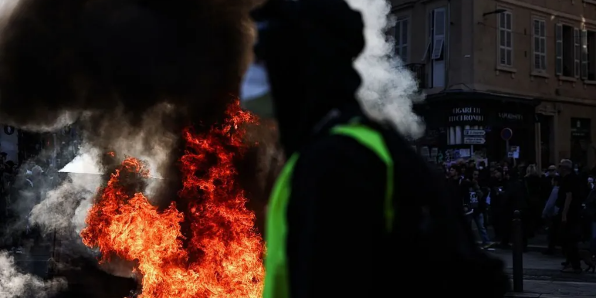Macron accuses foreign leaders of exploiting French riots